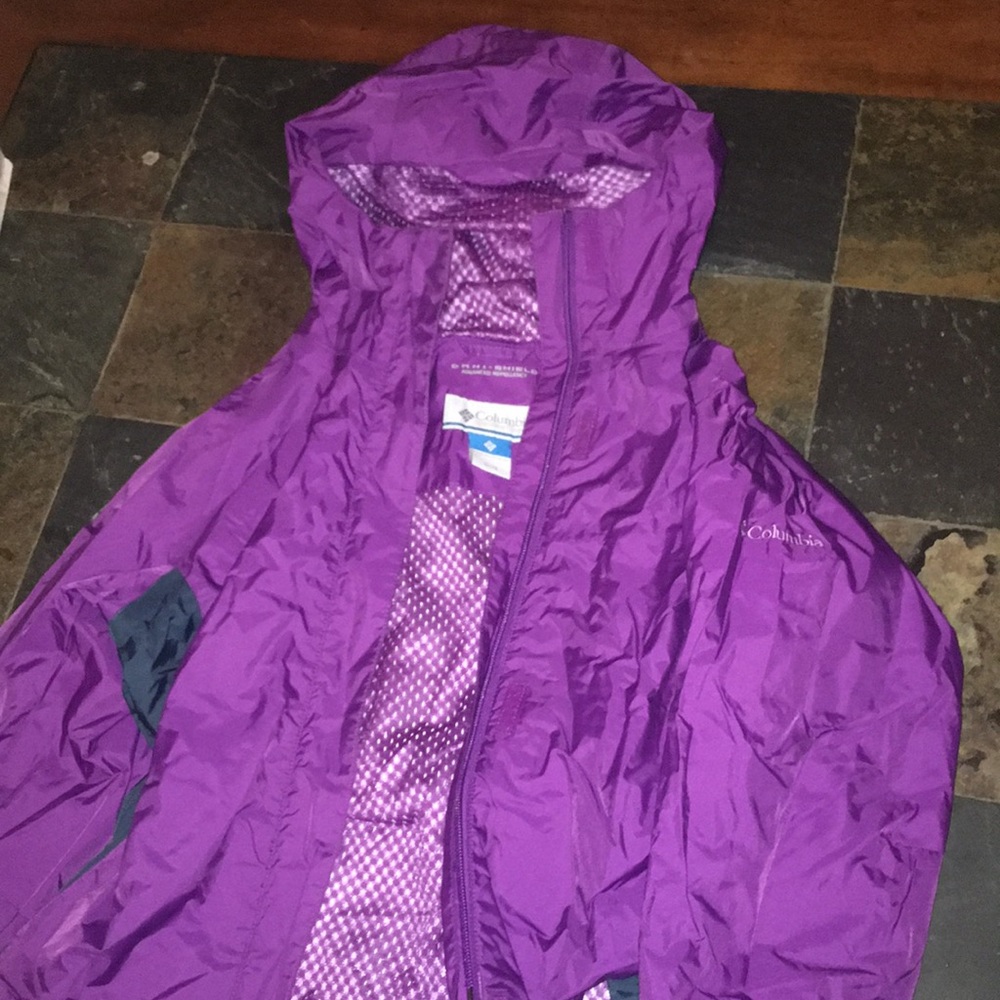 Columbia rain jacket